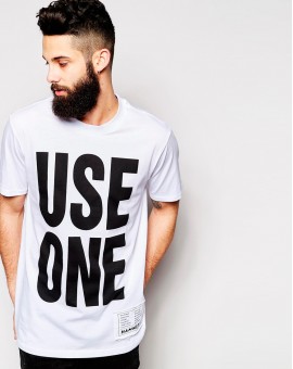 Hamnett Slogan T-Shirt 'Use One'